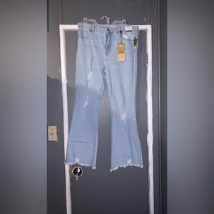 arita curvy high rise waisted flared jeans 💙